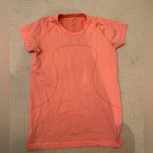 Lululemon Swiftly Tech Short-Sleeve Shirt in Orange - Size: 10